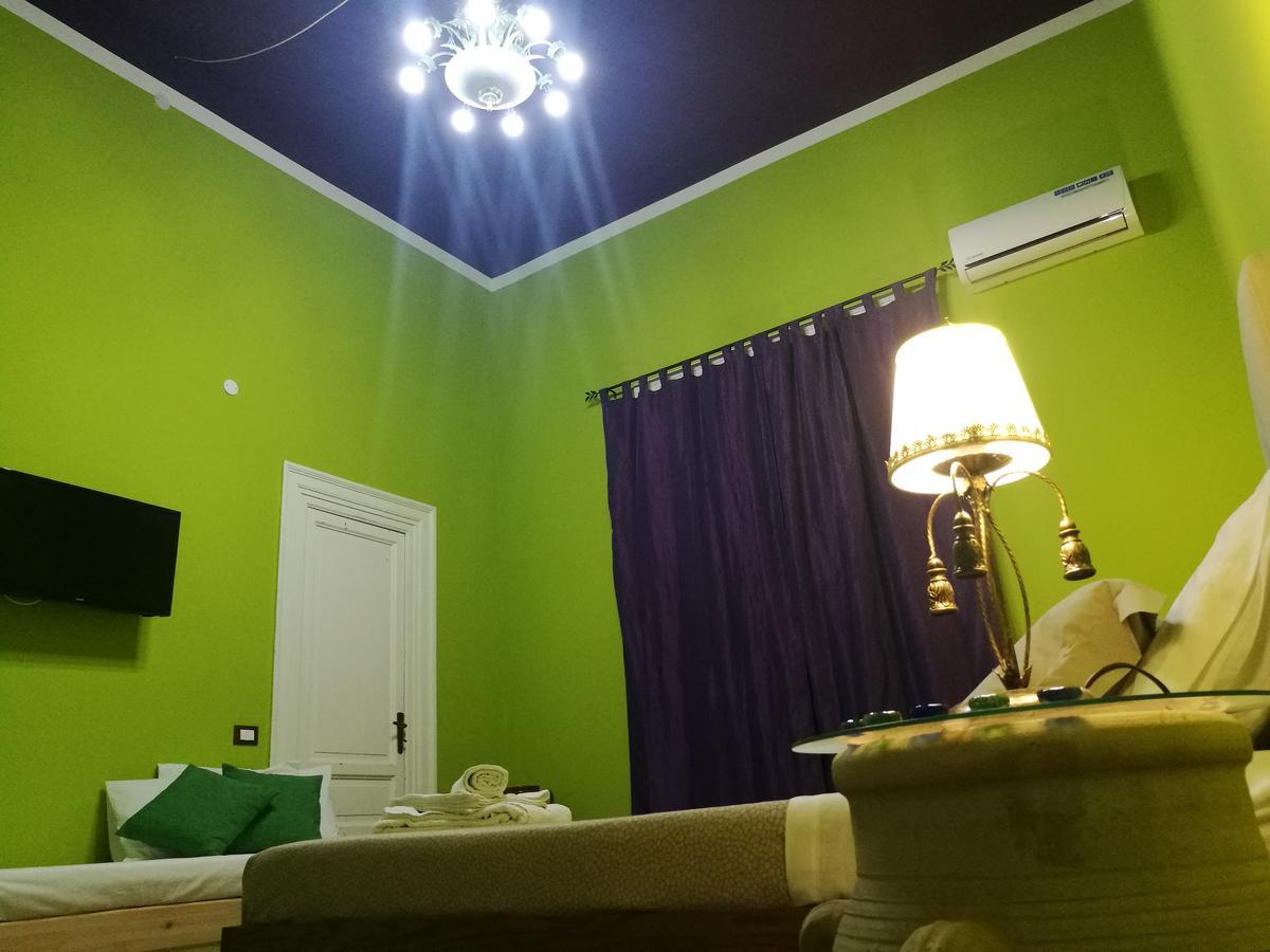Volturno 106 Bed & Breakfast ปาแลร์โม ภายนอก รูปภาพ